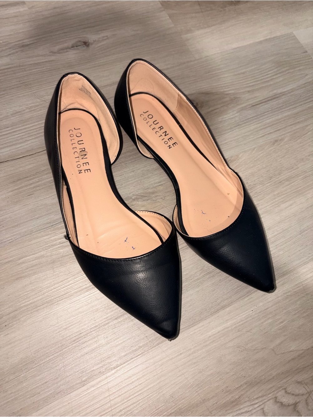 Journee Collection Black Pointed D'Orsay Flats